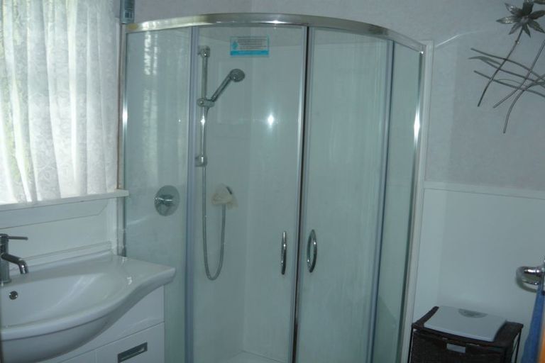 Photo of property in 42 Parsonage Road, Waimate, 7924