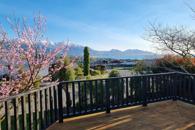 Photo of property in 27 Hastings Street, Kaikoura, 7300