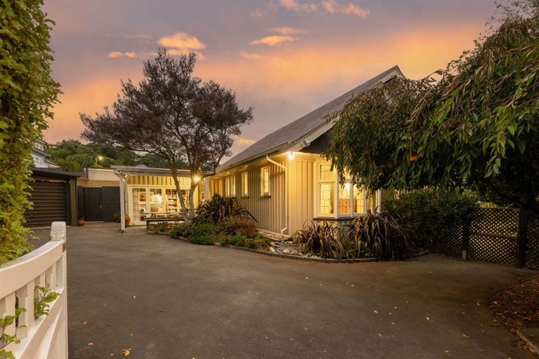 Photo of property in 15 Crichton Terrace, Cashmere, Christchurch, 8022