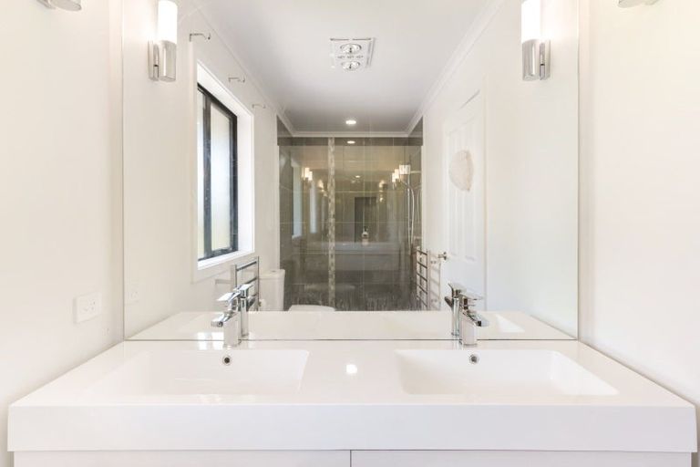 Photo of property in 11 Pathways Drive, Kerikeri, 0230