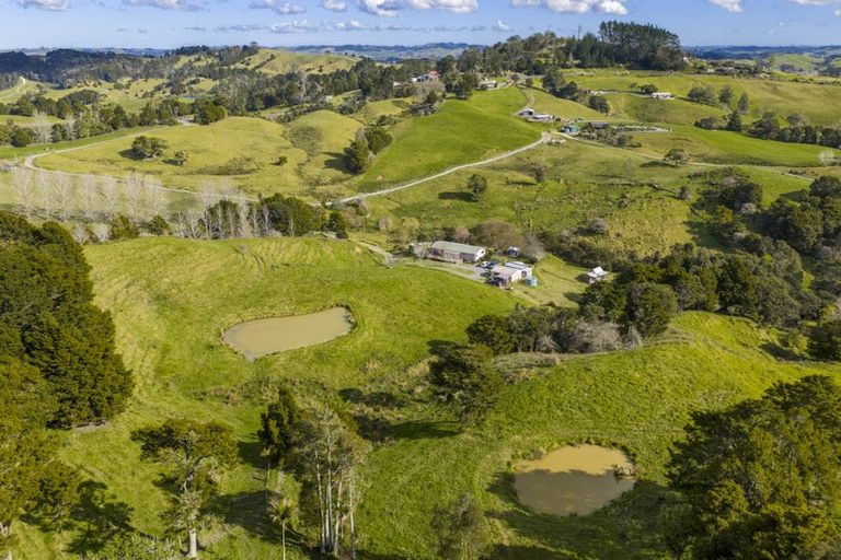Photo of property in 1782 State Highway 12, Paparoa, 0571
