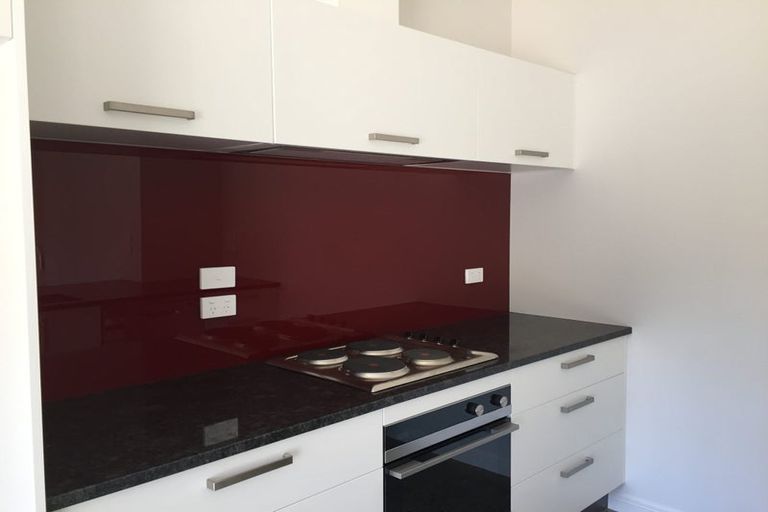 Photo of property in 90 Ashton Fitchett Drive, Brooklyn, Wellington, 6021