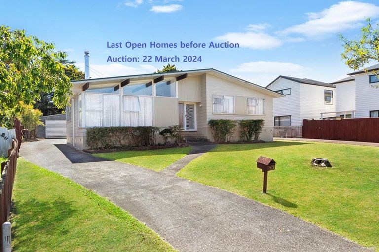 Photo of property in 50 Chilcott Road, Henderson, Auckland, 0612