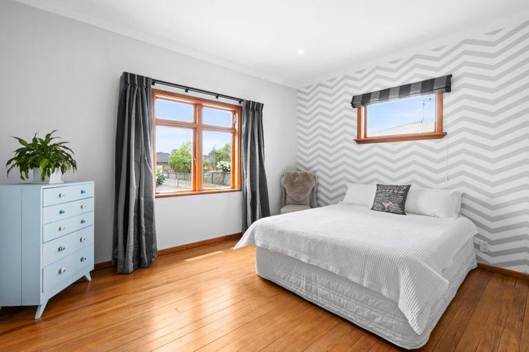 Photo of property in 52 Auckland Road, Greenmeadows, Napier, 4112