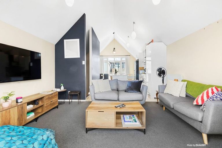 Photo of property in Pirie Street Townhouses, 20/35 Pirie Street, Mount Victoria, Wellington, 6011