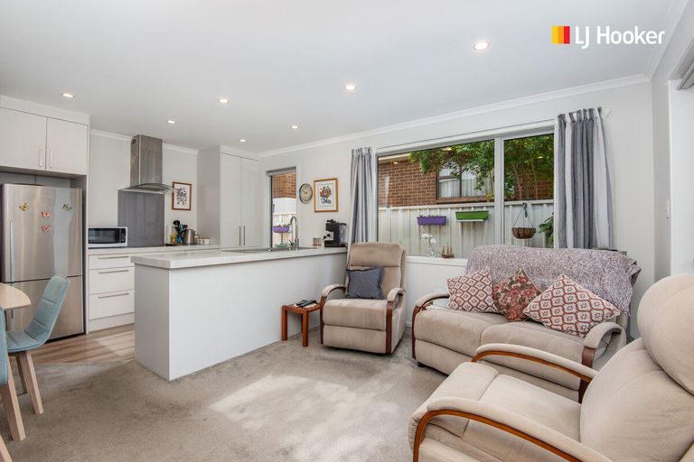 Photo of property in 8 Maranatha Mews, Mosgiel, 9024