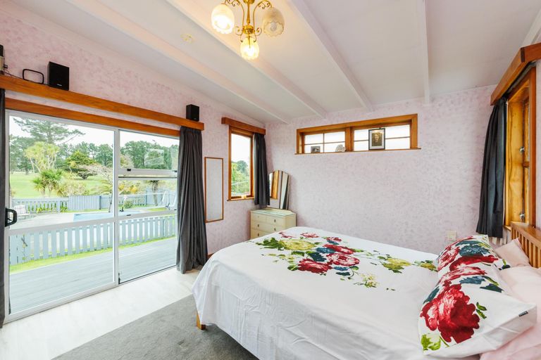 Photo of property in 27 Parkland Crescent, Terrace End, Palmerston North, 4410