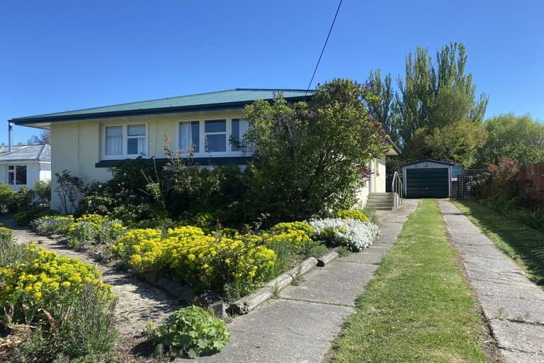 Photo of property in 11 Knowles Crescent, Ranfurly, 9332