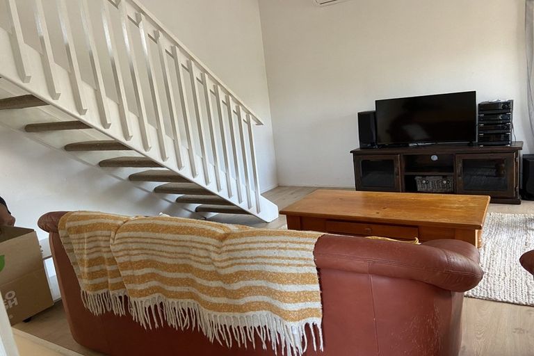 Photo of property in 2/28 Marina Road, Torbay, Auckland, 0630