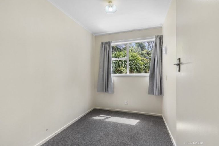 Photo of property in 2b Radnall Way, Johnsonville, Wellington, 6037