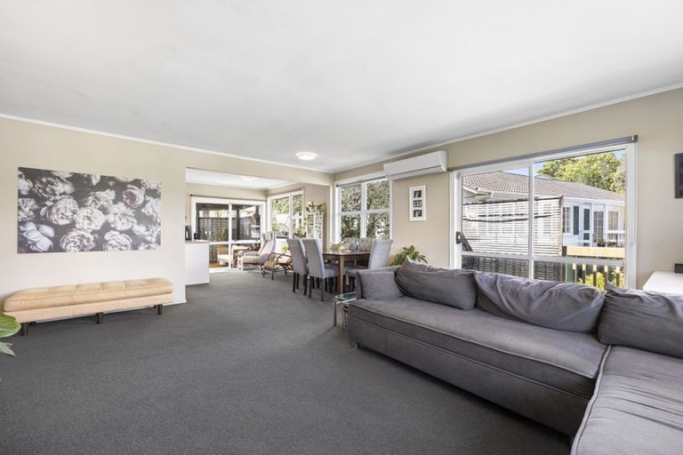 Photo of property in 30 Dellwood Avenue, Henderson, Auckland, 0612