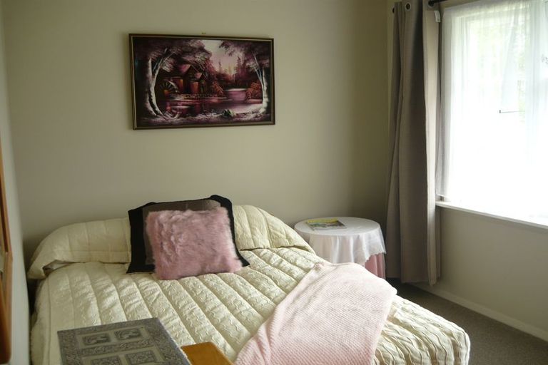 Photo of property in 42 Parsonage Road, Waimate, 7924