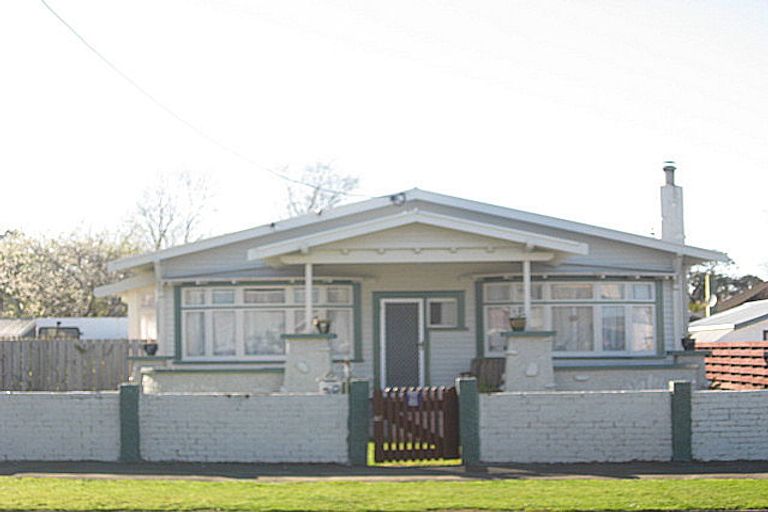 Photo of property in 28 Hair Street, Marton, 4710