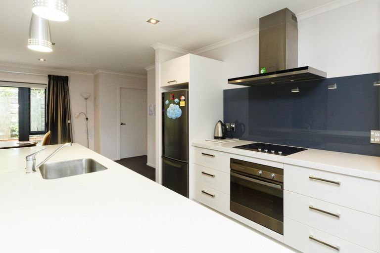 Photo of property in 7 Virtue Place, Hokowhitu, Palmerston North, 4410