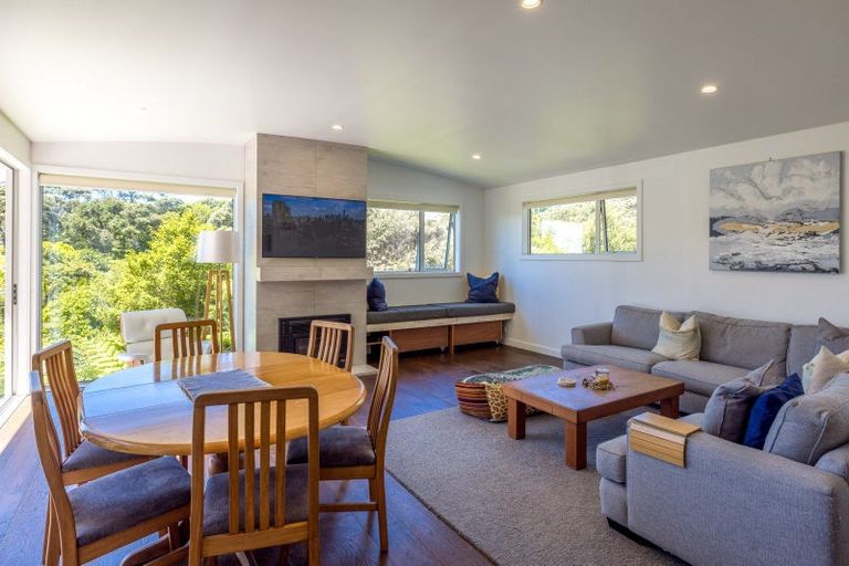 Photo of property in 18 Victoria Road South, Onetangi, Waiheke Island, 1081