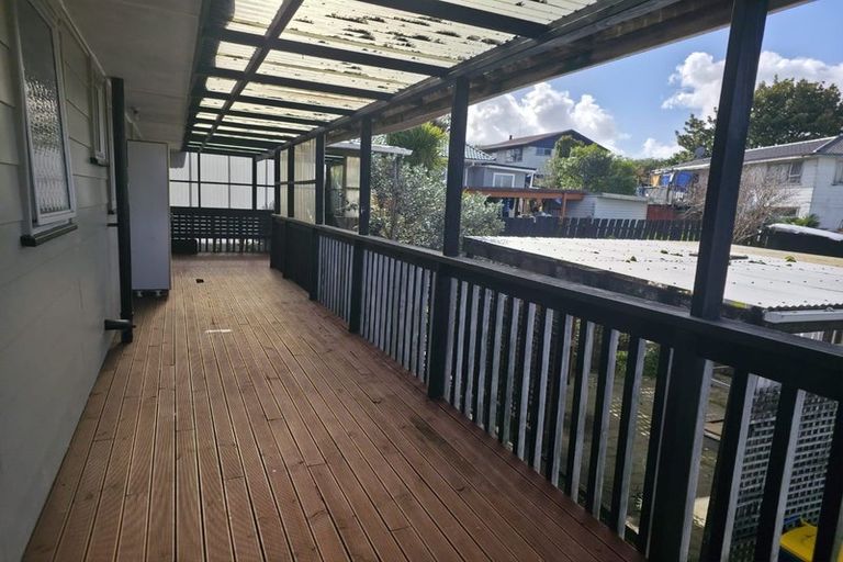 Photo of property in 26 Newham Place, Henderson, Auckland, 0612