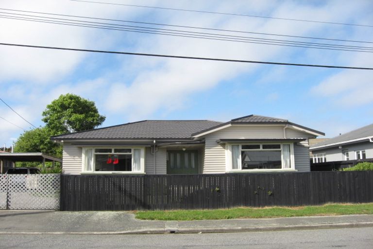 Photo of property in 81 Barton Street, Woolston, Christchurch, 8023