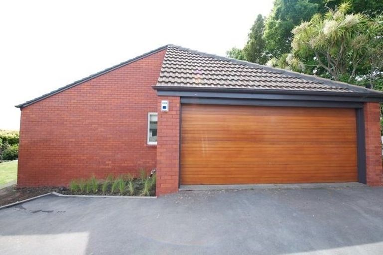 Photo of property in 10 Heaton Rhodes Place, Cashmere, Christchurch, 8022
