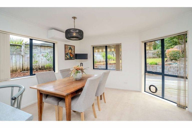 Photo of property in 11 Oakridge Drive, Kerikeri, 0230