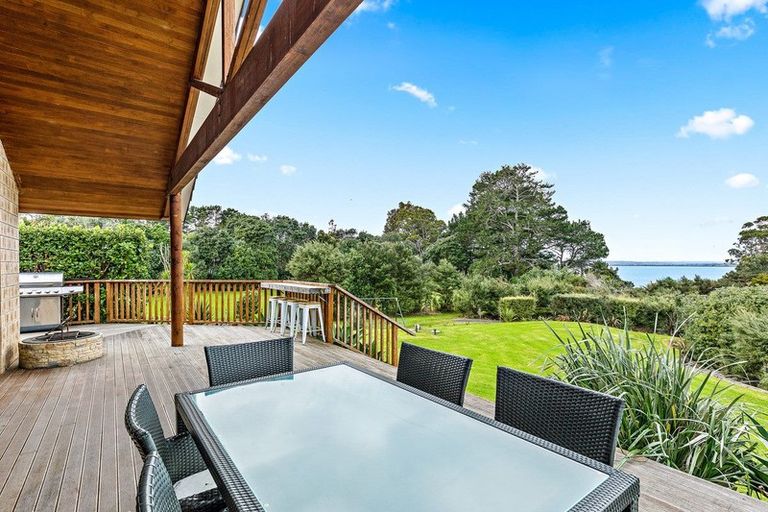 Photo of property in 68 Omana Avenue, Shelly Beach, Helensville, 0874
