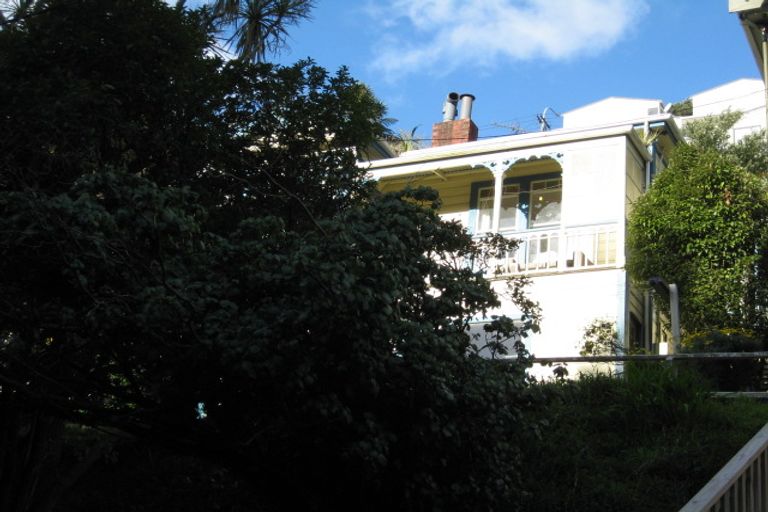 Photo of property in 173 Glenmore Street, Kelburn, Wellington, 6012