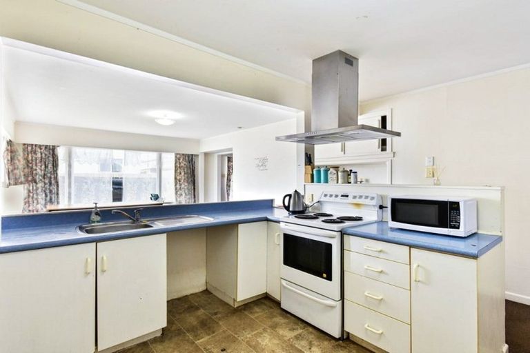 Photo of property in 1/31 Solveig Place, Randwick Park, Auckland, 2105