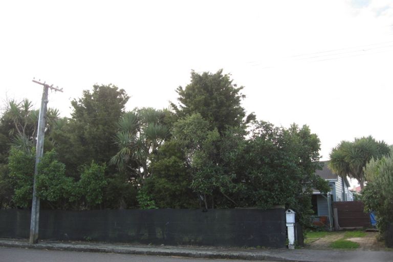 Photo of property in 6 Iti Street, Otaki, 5512