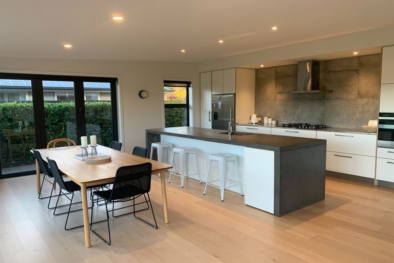 Photo of property in 32 Niger Street, Wanaka, 9305