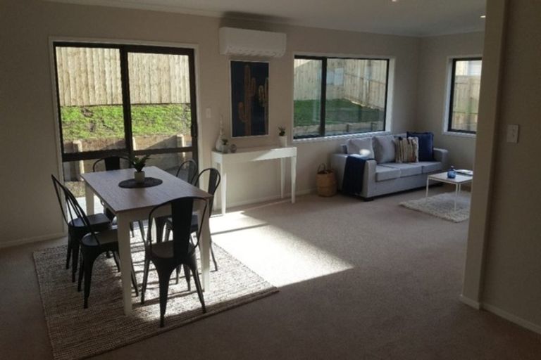 Photo of property in 6 Gibboney Place, Pokeno, 2402