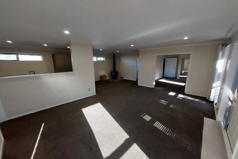 Photo of property in 10 Netley Place, Aranui, Christchurch, 8061