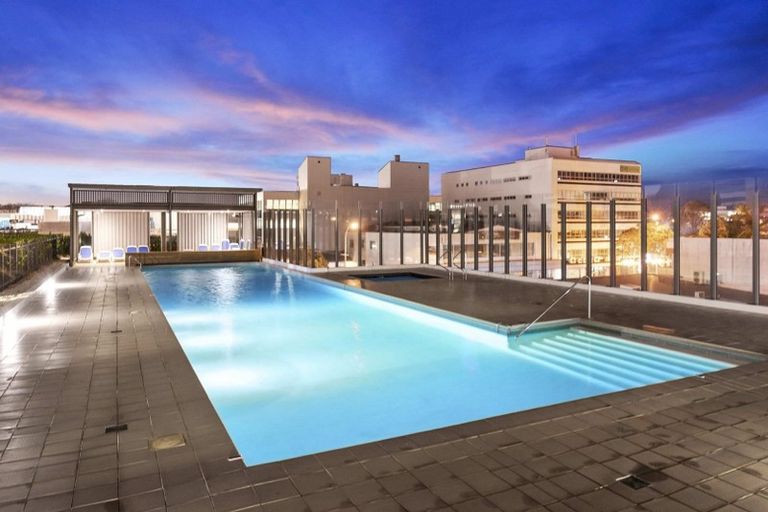 Photo of property in Sentinel Apartments, 905/3 Northcroft Street, Takapuna, Auckland, 0622