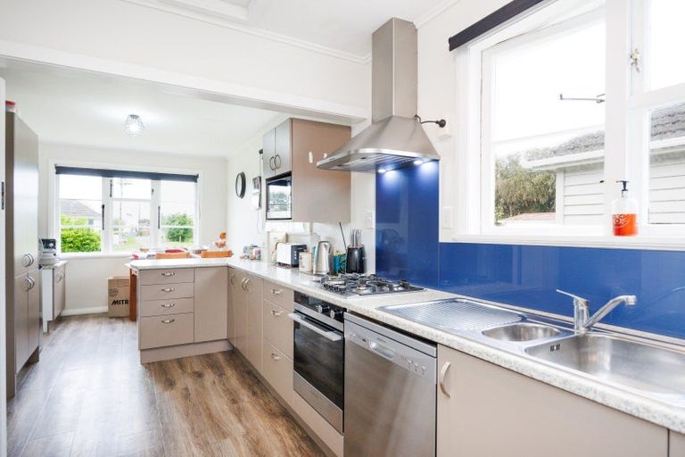 Photo of property in 8 Easton Street, Foxton, 4814