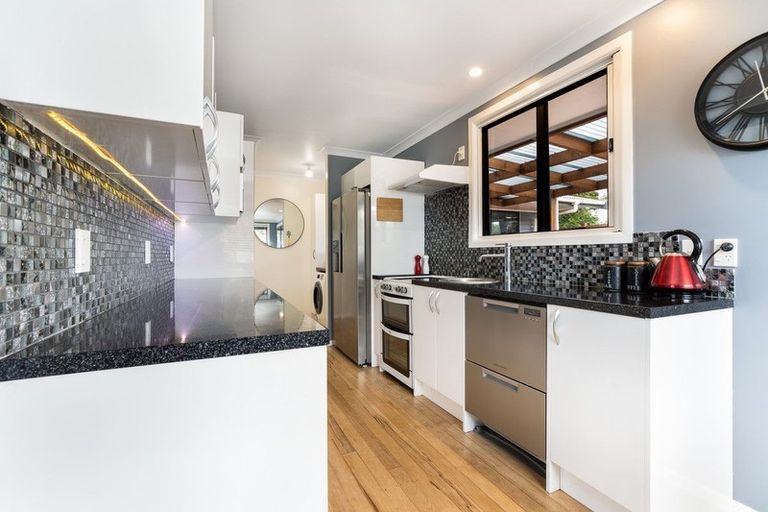 Photo of property in 31 Browning Street, Leamington, Cambridge, 3432