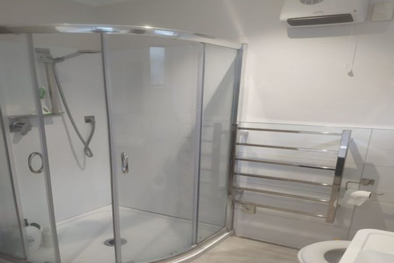 Photo of property in 1 Cranston Street, Torbay, Auckland, 0632