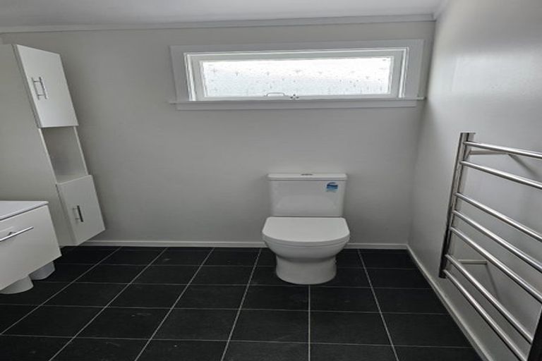 Photo of property in 28 Beauchamp Street, Tawa, Wellington, 5028