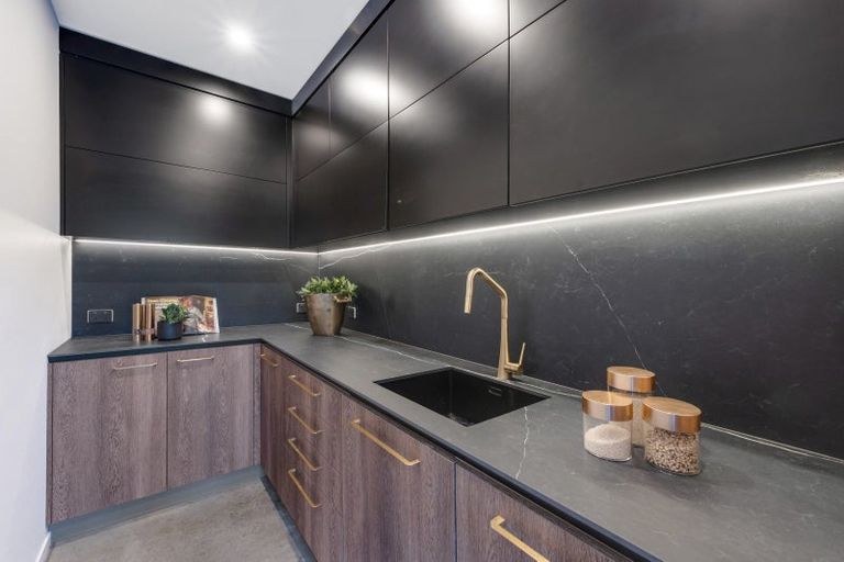 Photo of property in 27 Brownhill Road, Whitford, Manurewa, 2576