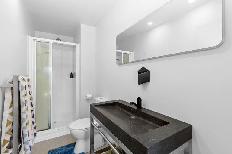 Photo of property in 80 Tio Tio Road, Seatoun, Wellington, 6022