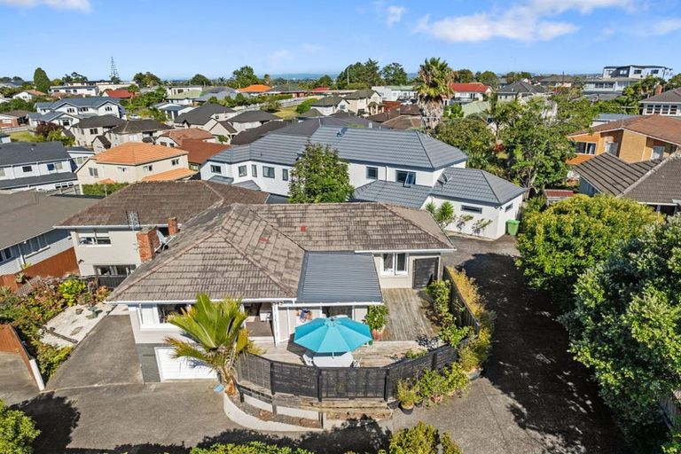 Photo of property in 21 Howe Street, Howick, Auckland, 2014