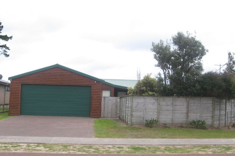 Photo of property in 154 Kowhai Avenue, Matarangi, Whitianga, 3592