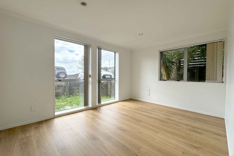 Photo of property in 44 Christmas Road, Manurewa, Auckland, 2102