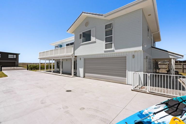 Photo of property in 3 Christie Close, Pataua North, Parua Bay, 0175