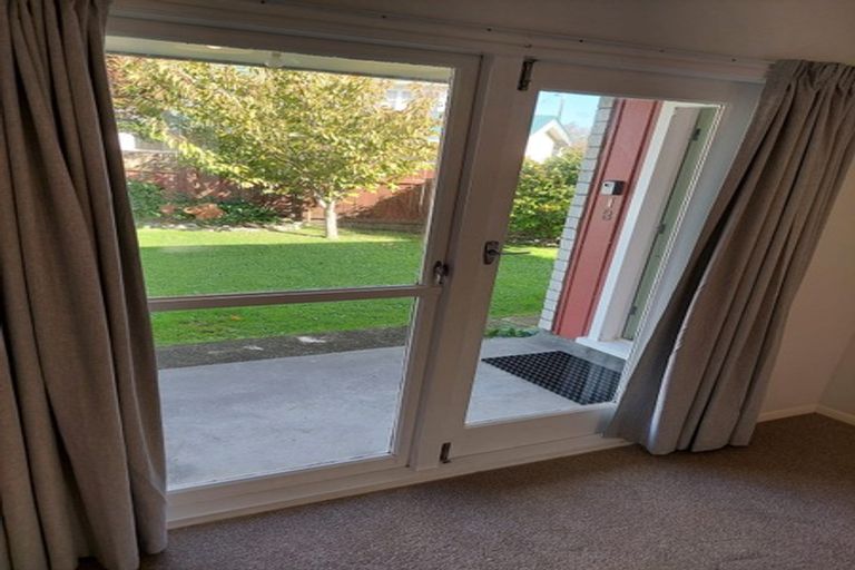 Photo of property in 3b Ferretti Grove, Avalon, Lower Hutt, 5011