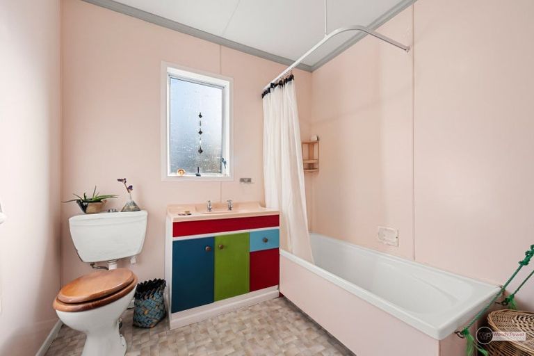 Photo of property in 70 Hill Road, Belmont, Lower Hutt, 5010