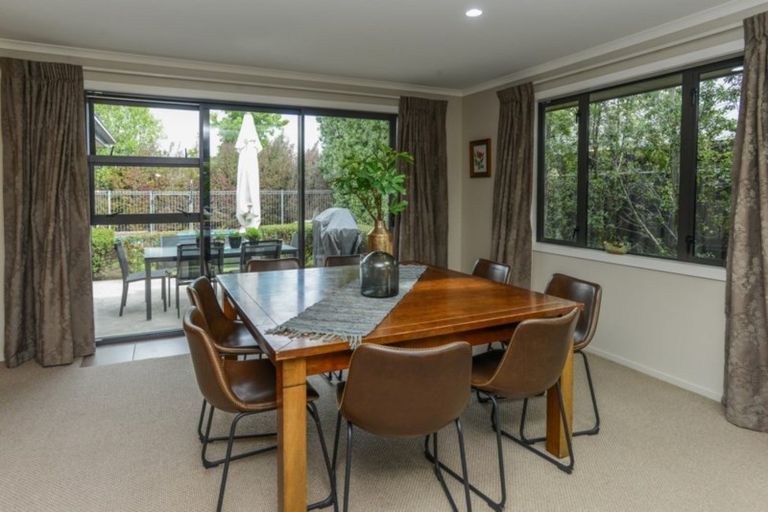 Photo of property in 121 Arataki Road, Havelock North, 4130