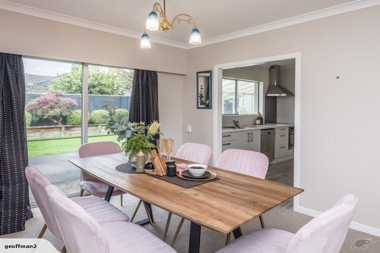 Photo of property in 60 Sylvan Avenue, Waikanae, 5036