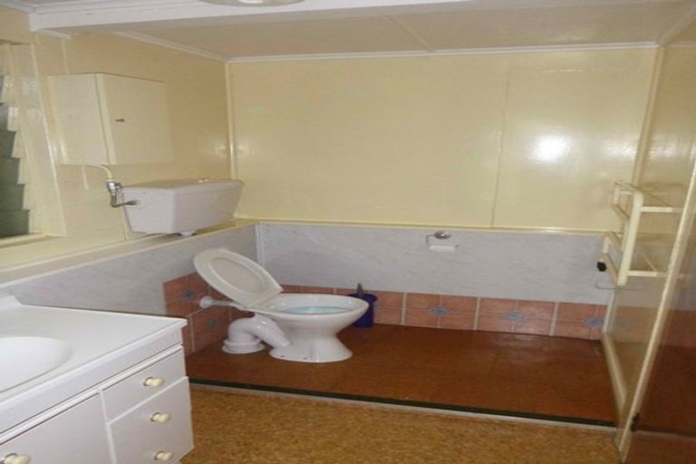 Photo of property in 29 Highbury Road, Highbury, Wellington, 6012