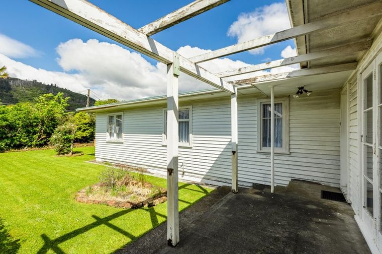 Photo of property in 21 Wellington Road, Wainuiomata, Lower Hutt, 5014