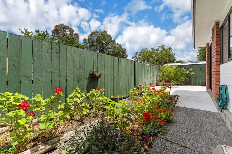 Photo of property in 8/39 Swanson Road, Henderson, Auckland, 0610