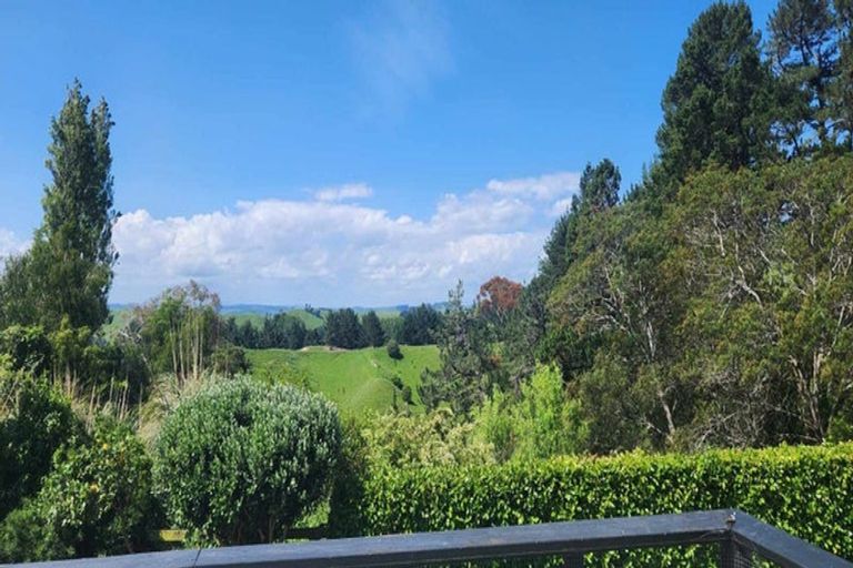 Photo of property in 8 Iris Place, Bastia Hill, Whanganui, 4500