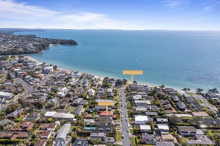 Photo of property in 16 Cecil Road, Milford, Auckland, 0620
